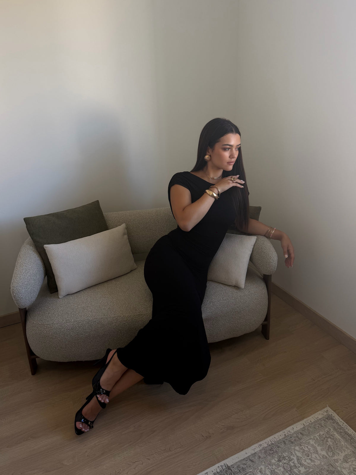Robe longue AMARA – Noir,