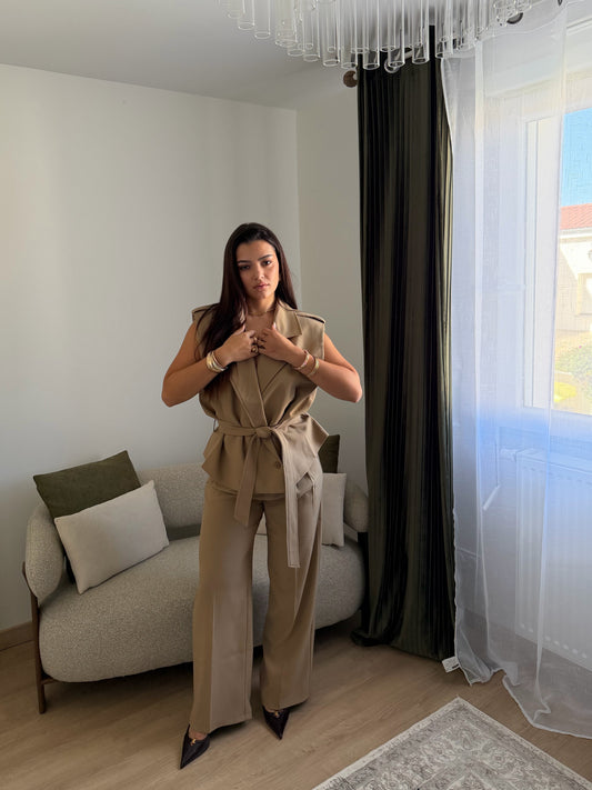 Ensemble tailleur SIENNA – Beige taupe