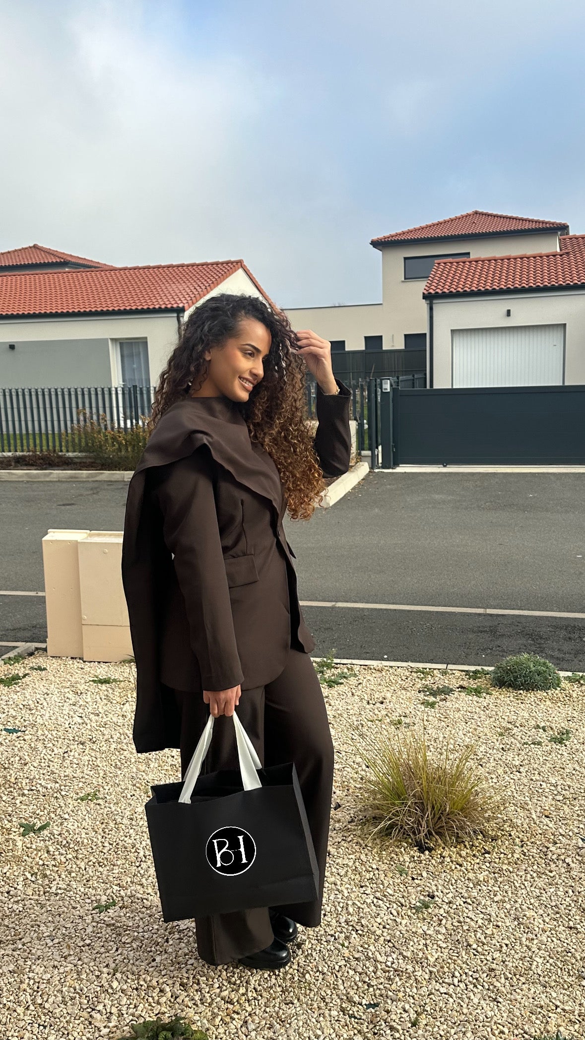 Ensemble blazer avec écharpée intégrée | Brown